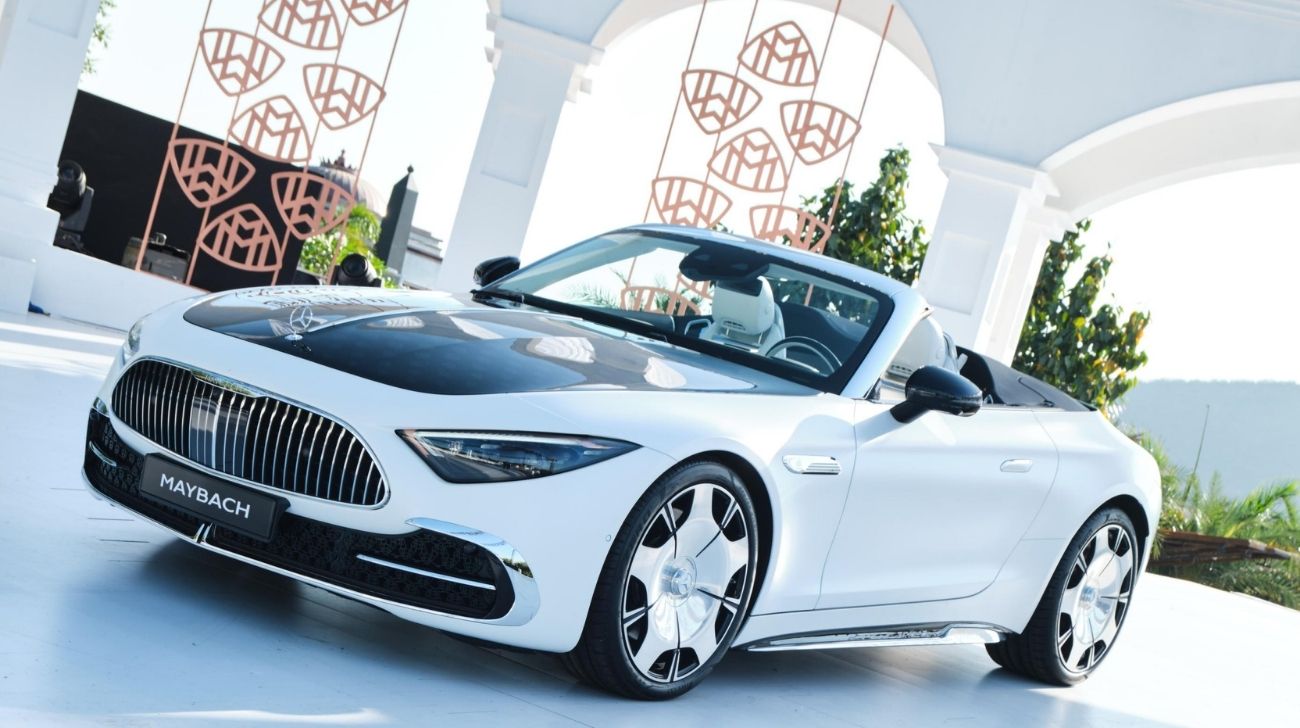 1742453985-Mercedes-Mayba